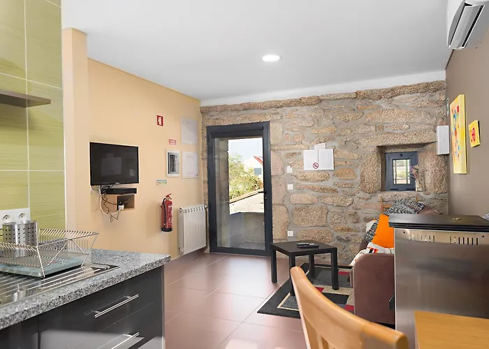 Casas De 컨트리하우스 Sequeiros (Guarda)